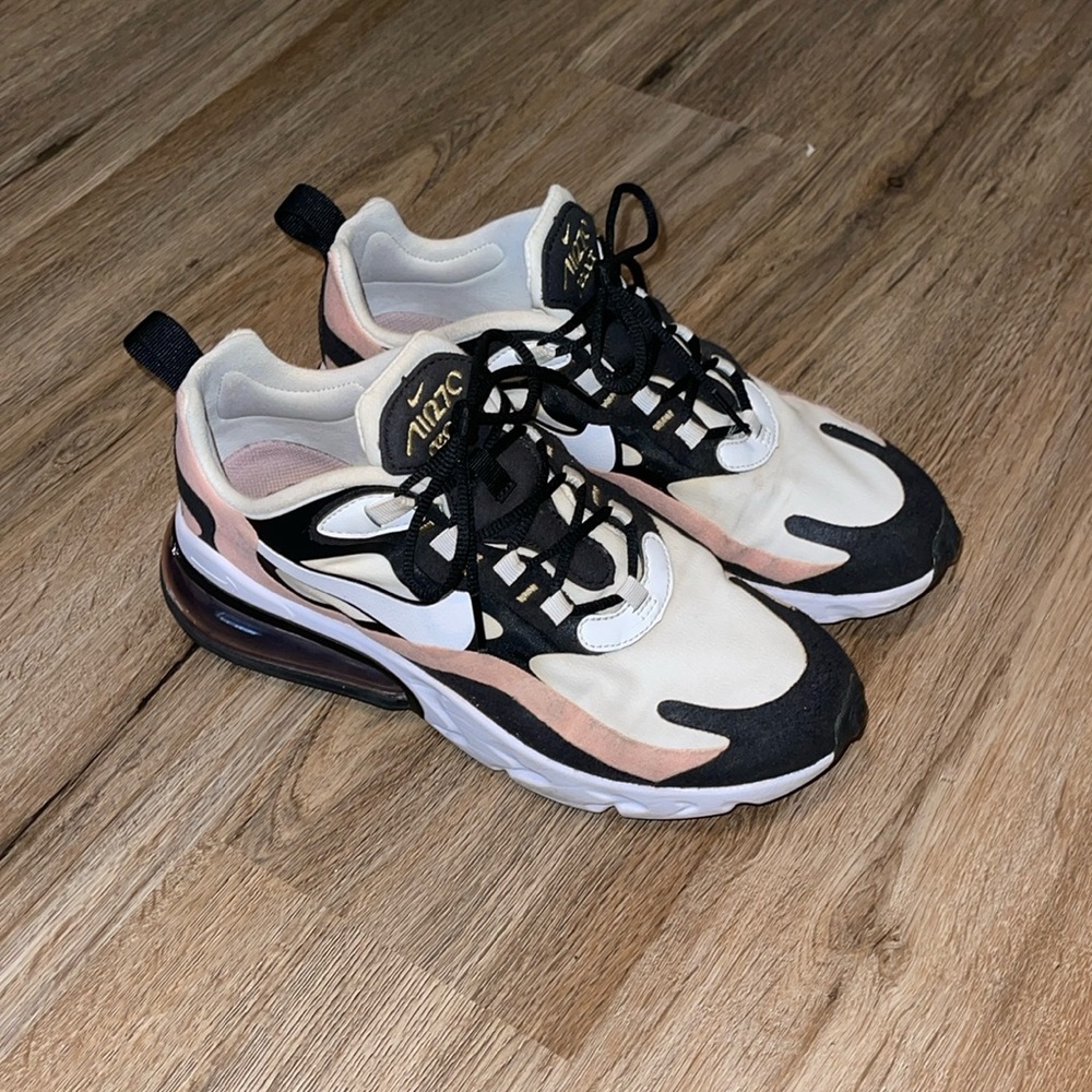 Wmns Nike Air Max 270 React Black White Bleached Coral